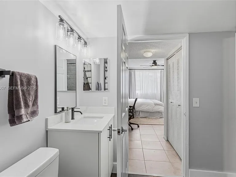 2640 S University Dr #111 — Photo 15