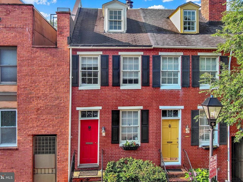 1st image of 131 W Barre St