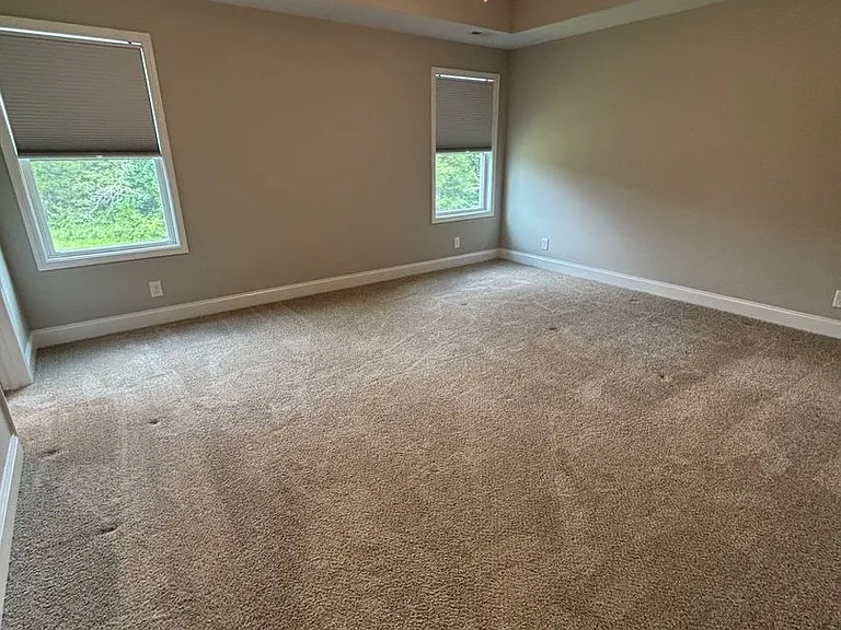 906 Recurve Ct — Photo 18