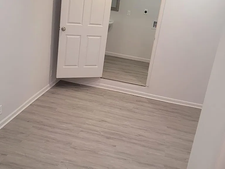 1114 S 7th Ave — Photo 16