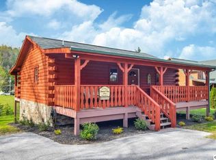 2711 Dayne Dr, Sevierville, TN 37876