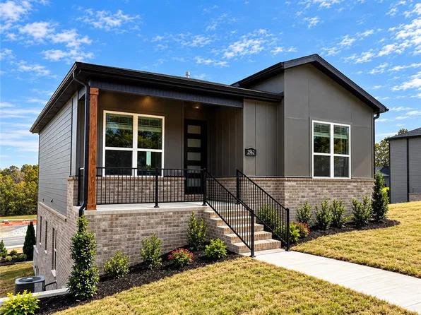 2962 Old Wire Rd, Fayetteville, AR 72703