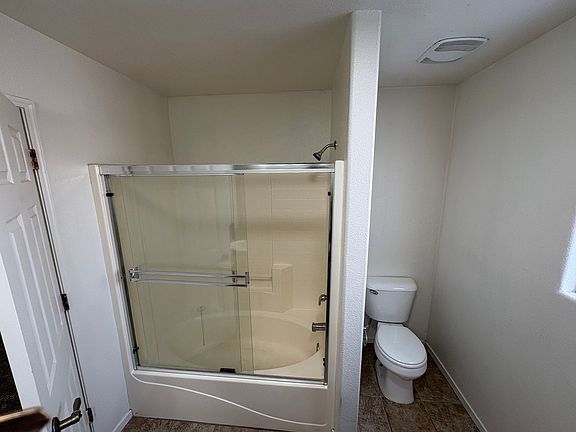 5th image of 429 N Amador St
