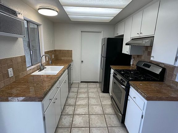 5th image of 112 W Mason St APT A