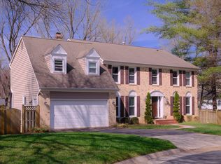 1913 Windsor Hunt Ct, Vienna, VA 22182