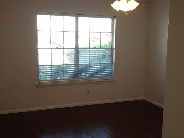 Large Front bedroom