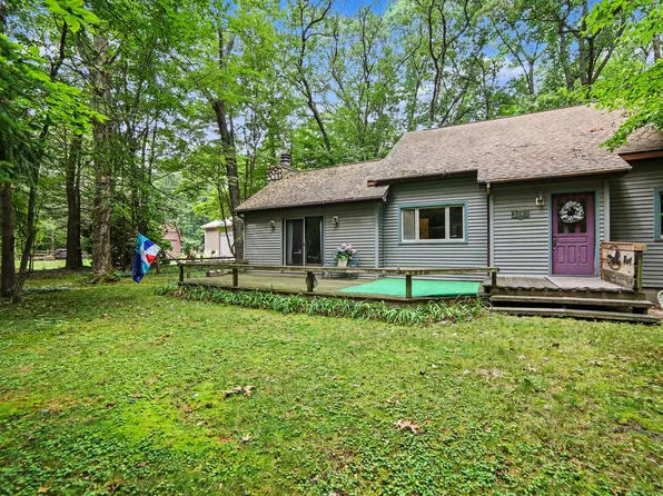 3995 Jay Rd, Whitehall, MI 49461