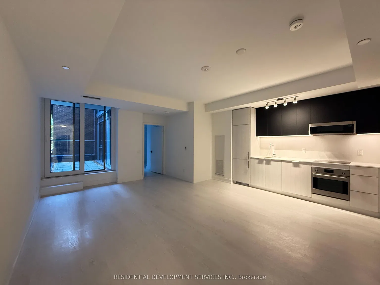 306 Jarvis St — Photo 3