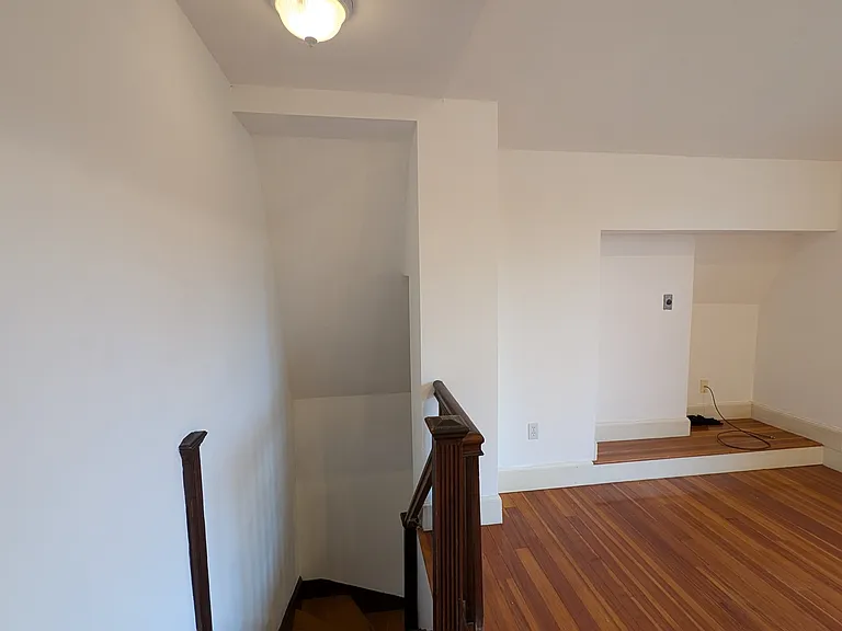 1900 Washington St #3 — Photo 11