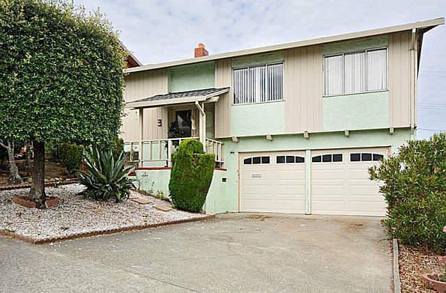 1st image of 171 Lake Dr