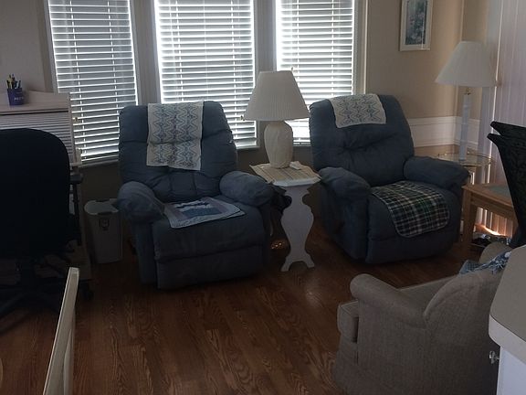 4th image of 349 Palm Crest Ln