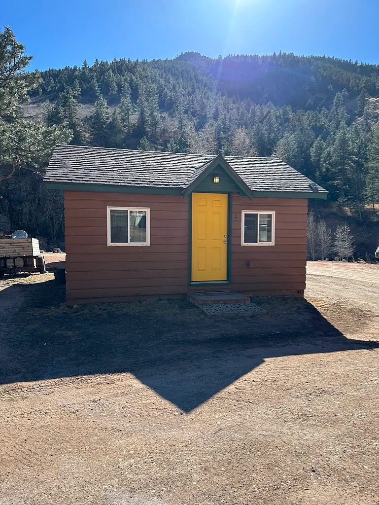 Studio, 350 sqft, $2,000 — Photo 1