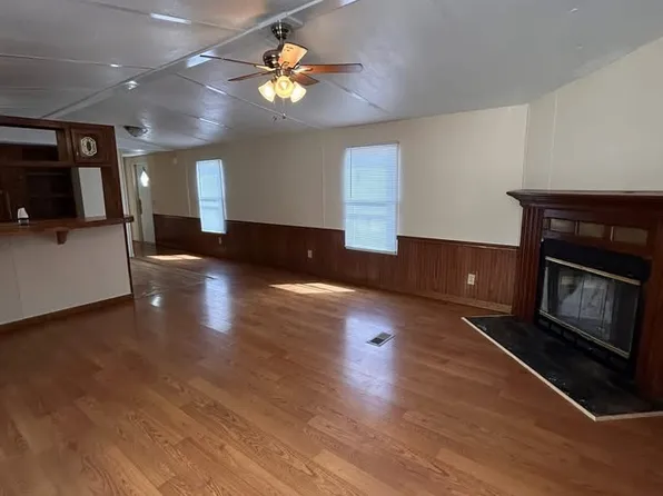 (undisclosed Address), Clearfield, KY 40313