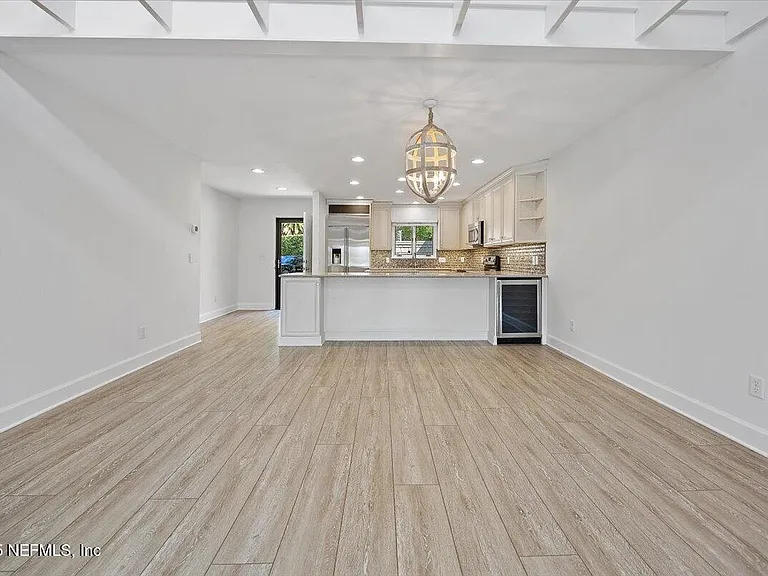 80 Fishermans Cove Rd — Photo 6