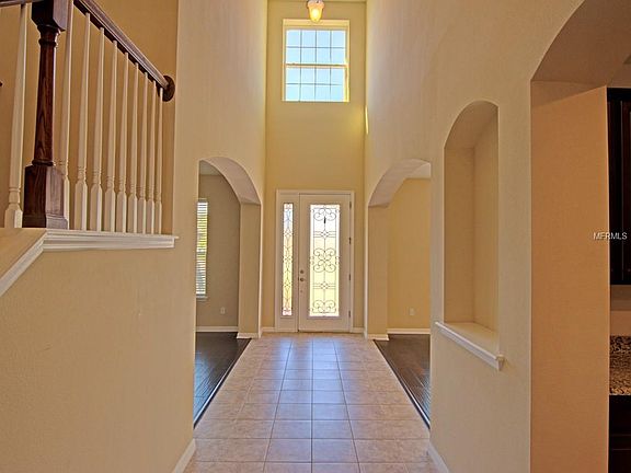 3rd image of 308 Chandler Cir