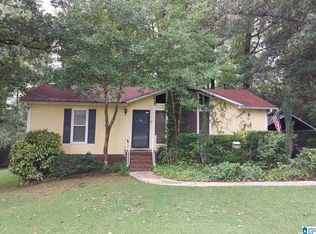 5835 Lakeview Cir, Birmingham, AL 35210