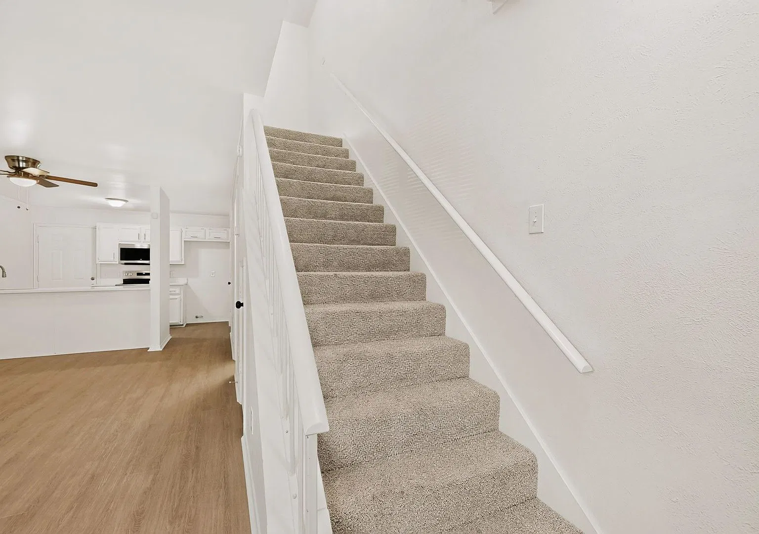 130 & 132 Graystone Place — Photo 4