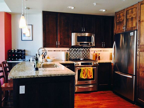 3rd image of 10610 NE 9th Pl Unit 904