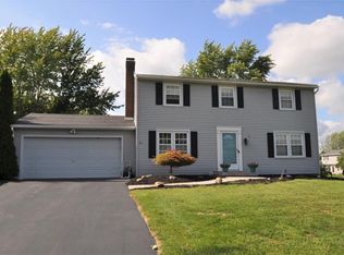 1 Kenicott Cir, Fairport, NY 14450