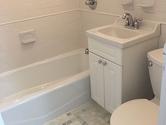 3rd image of 324 E 59th St APT 5D