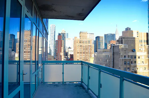 Rented by VE Alfa Realty | media 9