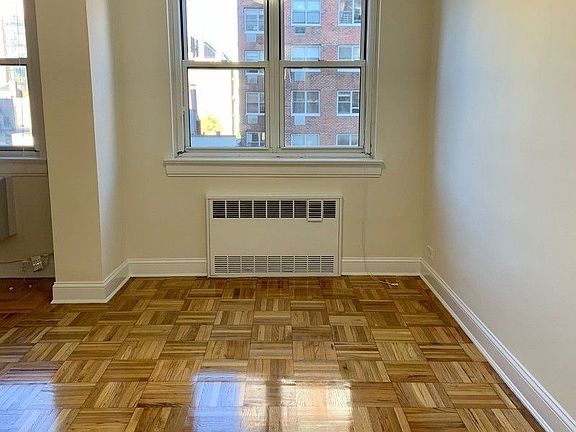 4th image of 201 E 19th St APT 9J