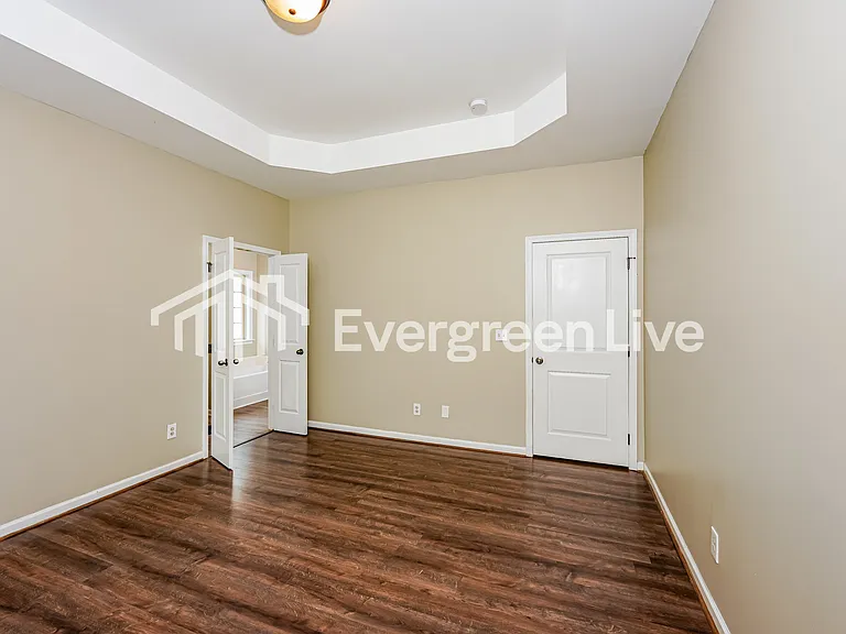 101 Merimeadows Dr — Photo 9