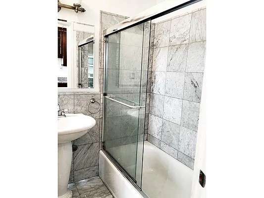 Rented by MNS | media 15