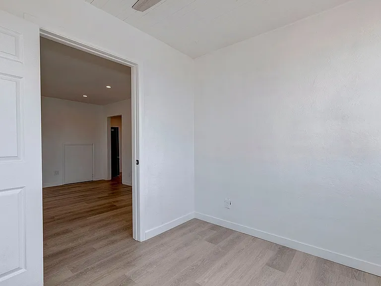 619 A Avenue — Photo 9
