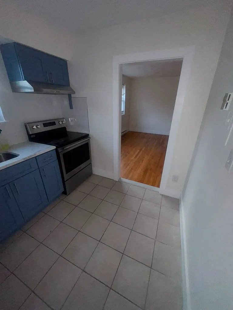 2 bed, $2,000 — Photo 3
