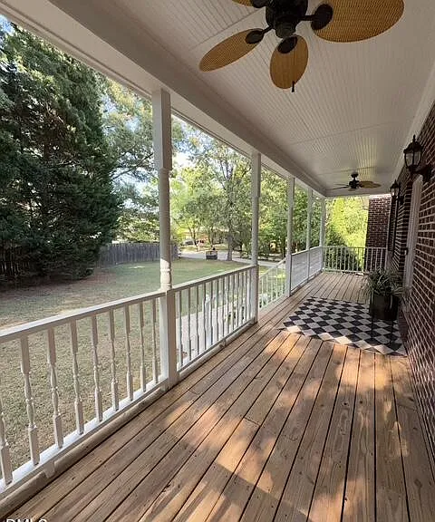 304 Dowell Dr — Photo 3