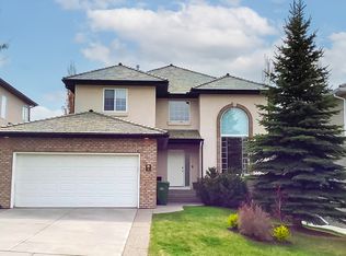 11 Arbour Vista Gate NW, Calgary, AB T3G4T8