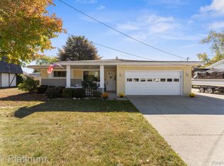 2838 Elmwood St, Port Huron, MI 48060