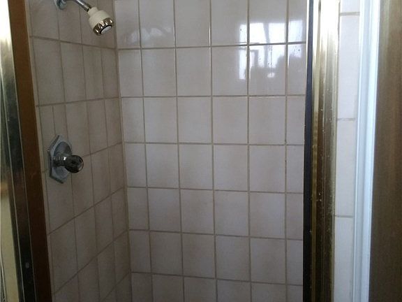 5th image of 4116 E Park St