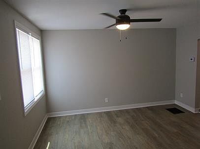 3rd image of 2831 Central Ave #1