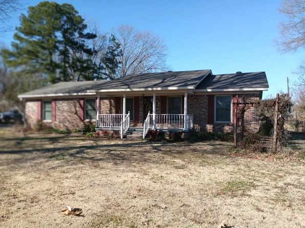 505 Park St, Savannah, TN 38372