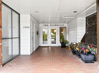 1424 Martin St #102, White Rock, BC V4B 3W7
