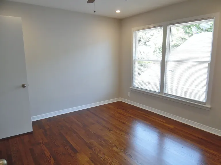 2309 Pembroke Dr #B — Photo 15