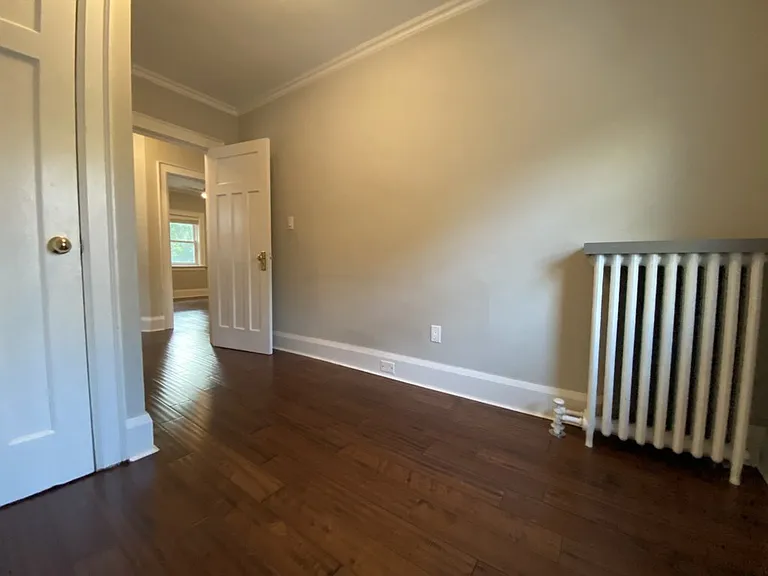 22 Lorindale Ave — Photo 19