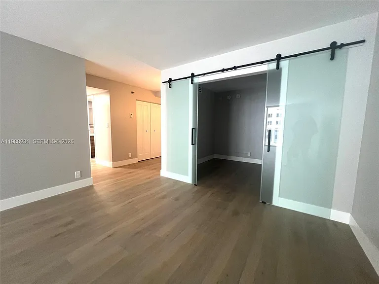 2401 Collins Ave #803 — Photo 11