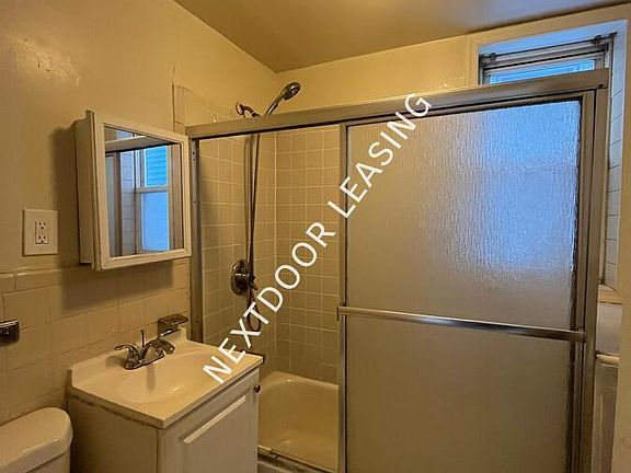 3rd image of 69 W 53rd St #2M
