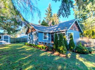 9207 244th St SW, Edmonds, WA 98020