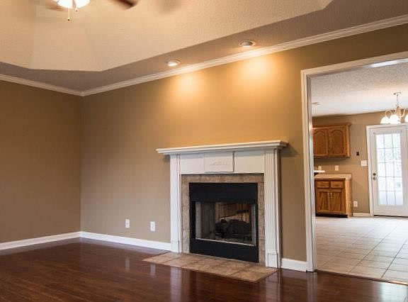 2nd image of 3896 Parade Dr