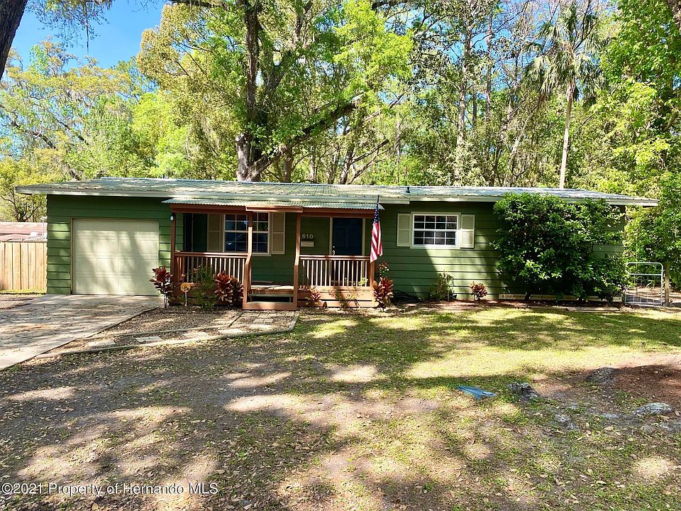 1st image of 610 Kinnear Dr