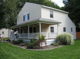 132 Papscoe Rd, Hewitt, NJ 07421