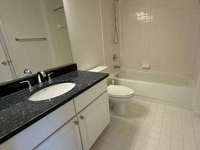 5506 Whitley Park Ter — Photo 19