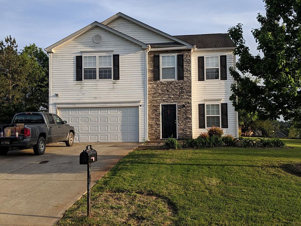 1st image of 33 Abbey Ln