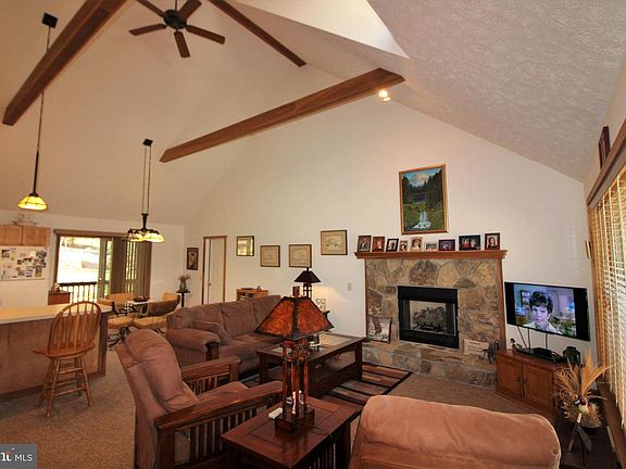 5th image of 56 Goldfinch Ln