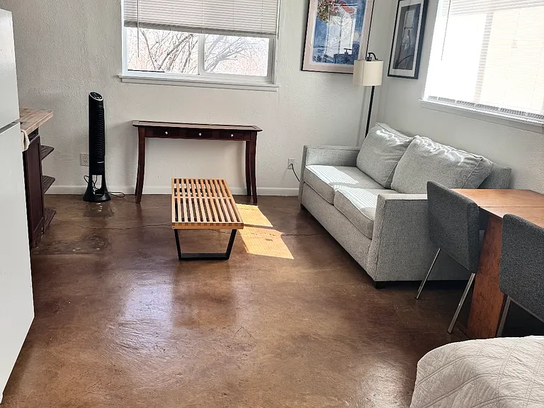 1122 Truman St SE #B — Photo 3