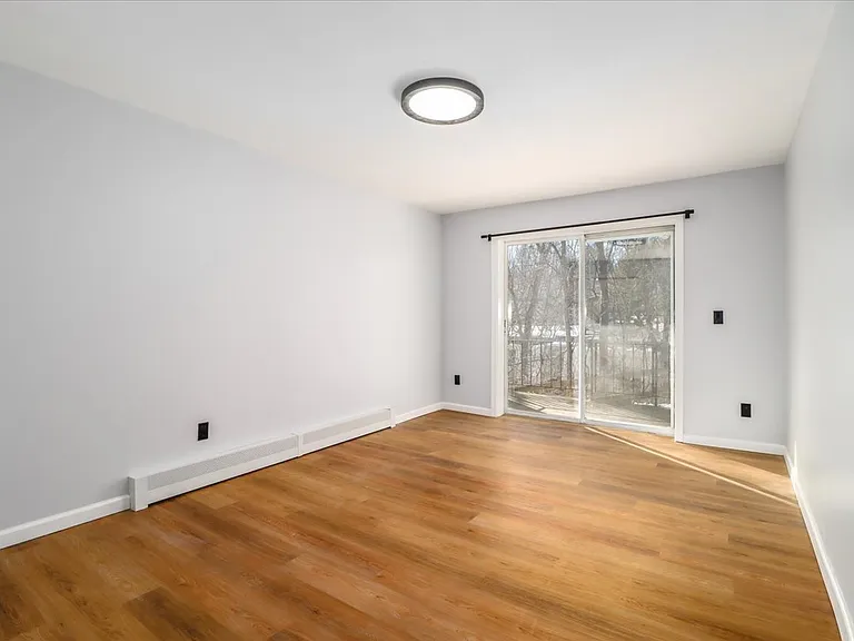 615 Fox Run Ln — Photo 13
